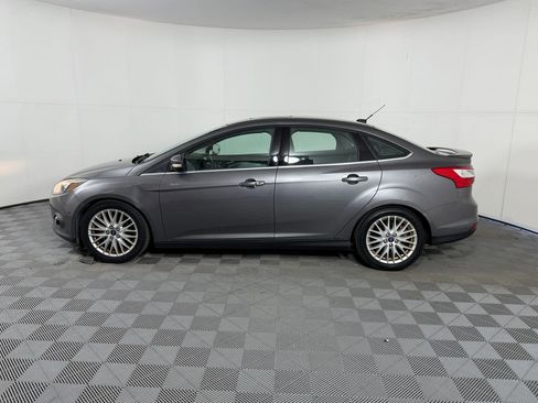 Used 2014 Ford Focus Titanium FWD image 2