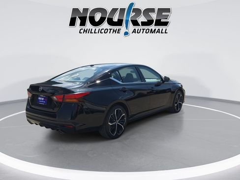 Used 2024 Nissan Altima 2.5 SR FWD image 8