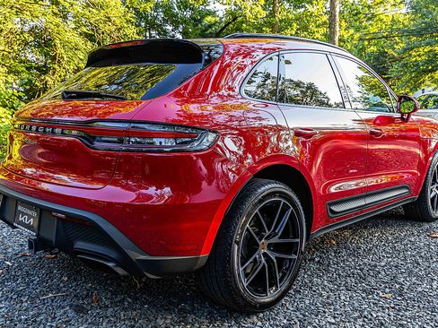 Used 2022 Porsche Macan image 6