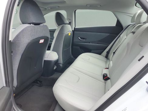 New 2026 Hyundai Elantra Limited FWD image 16
