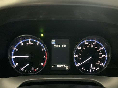Used 2017 Toyota RAV4 LE AWD/4WD image 23