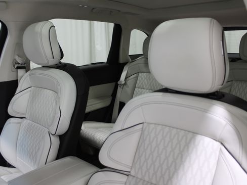 Certified 2024 Lincoln Nautilus Black Label w/ Jet Appearance Package (87T) image 5