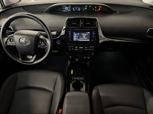 Used 2019 Toyota Prius XLE image 15