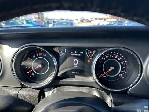 Used 2022 Jeep Wrangler Unlimited Sport image 24
