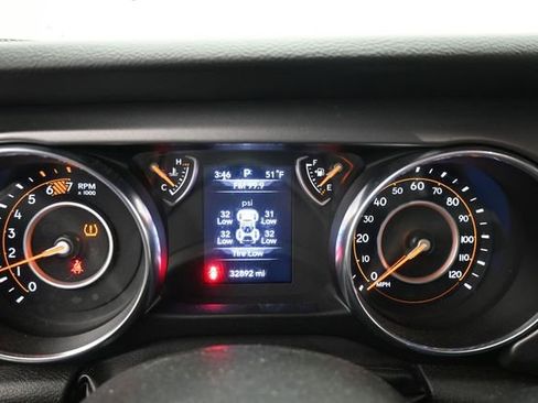 Used 2023 Jeep Wrangler Unlimited Sport AWD/4WD image 19