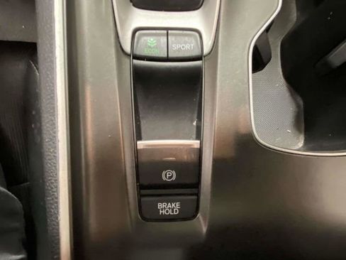 Used 2019 Honda Accord Sport image 17