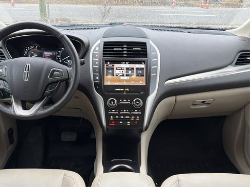 Used 2019 Lincoln MKC Premiere image 17