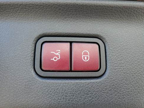 Used 2023 Mercedes-Benz S 500 4MATIC image 29