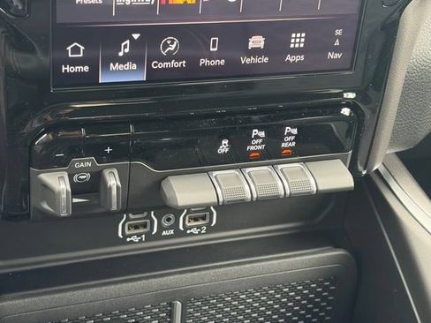 New 2026 RAM 1500 4x4 Crew Cab image 22