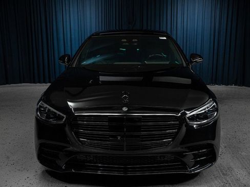 New 2026 Mercedes-Benz S 580 4MATIC Sedan image 2