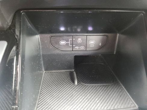 Used 2024 Kia Sorento SX Prestige w/ Sage Leather Package image 35