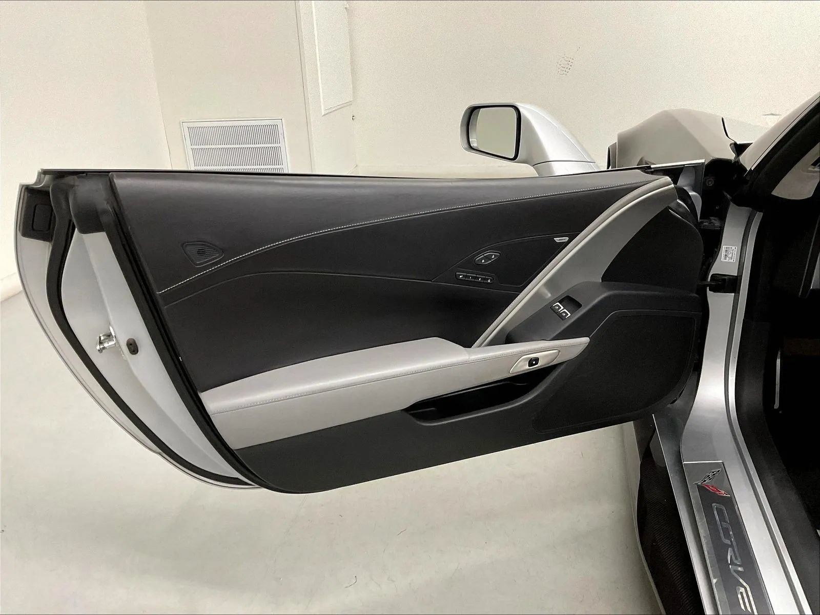 Used 2017 Chevrolet Corvette Grand Sport RWD image 14