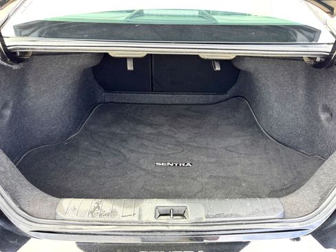 Used 2023 Nissan Sentra SR w/ SR Premium Package image 8