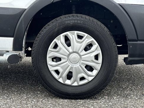 Certified 2023 Ford Transit 250 Low Roof w/ Exterior Upgrade Package image 30