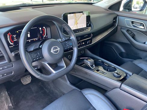 Certified 2023 Nissan Rogue Platinum w/ Platinum Premium Package AWD/4WD image 17
