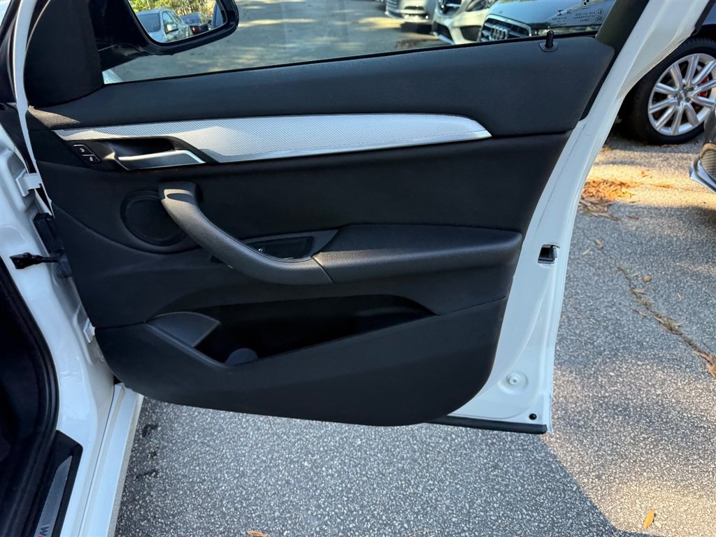 Used 2018 BMW X1 sDrive28i w/ M Sport Package FWD image 18