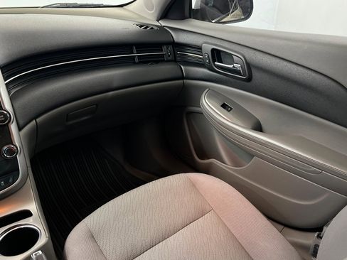 Used 2014 Chevrolet Malibu LS FWD image 11