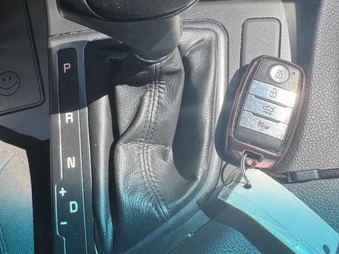 Used 2015 Kia Optima LX image 25