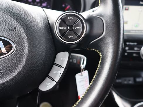 Used 2015 Kia Soul + w/ Audio Package FWD image 8