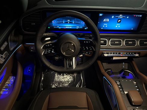 New 2026 Mercedes-Benz GLS 63 AMG 4MATIC image 13