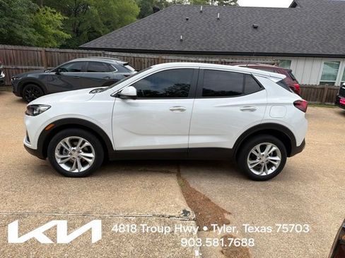 Used 2023 Buick Encore GX Preferred w/ Cold Weather Comfort Package FWD image 6