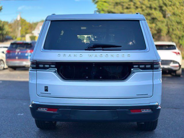 Used 2022 Jeep Grand Wagoneer Series II w/ Convenience Group III AWD/4WD image 5