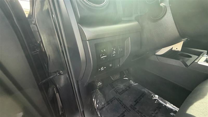 Used 2021 Toyota Tundra SR5 AWD/4WD image 27