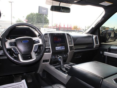Used 2015 Ford F150 Lariat image 21
