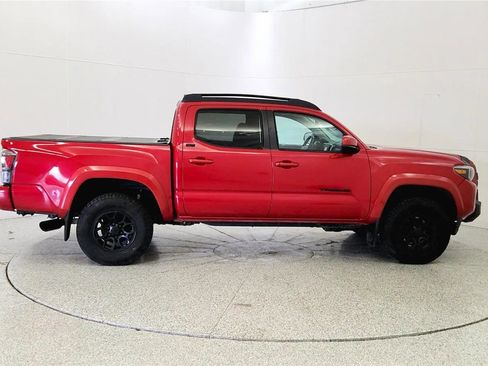 Used 2019 Toyota Tacoma SR5 image 8
