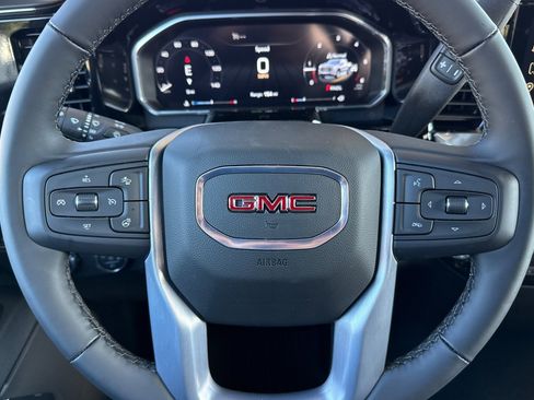 New 2026 GMC Sierra 1500 Elevation image 24