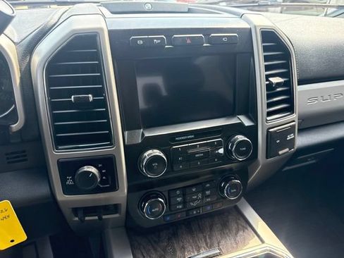 Used 2019 Ford F350 Lariat w/ Chrome Package AWD/4WD image 20