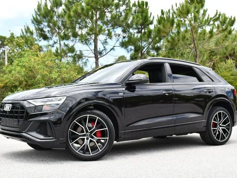 Used 2020 Audi Q8 Premium Plus w/ Premium Plus Package AWD/4WD image 22