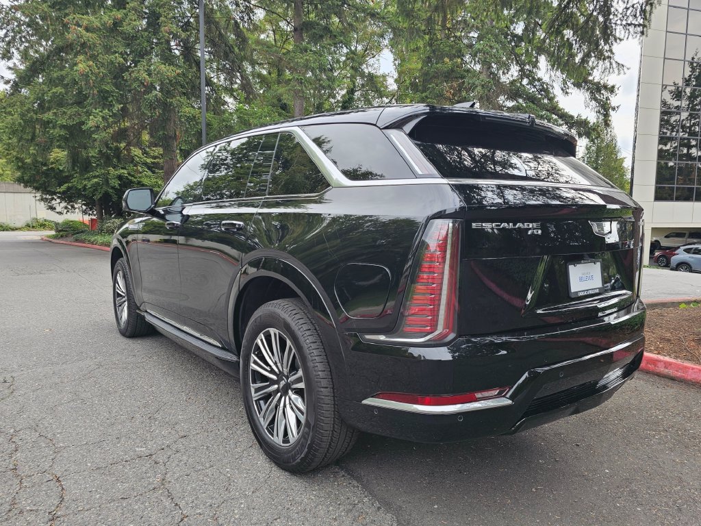 New 2026 Cadillac Escalade IQ Luxury 1 AWD/4WD image 4