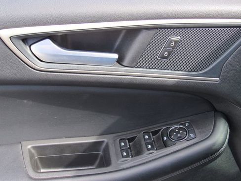 Used 2024 Ford Edge SEL image 31