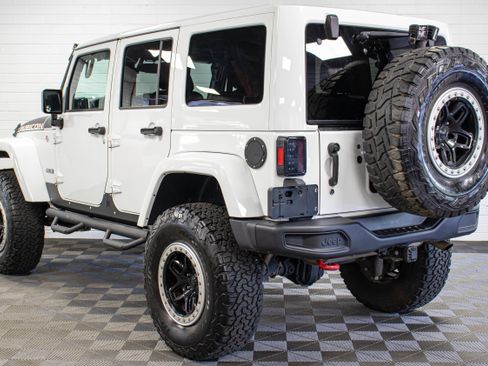 Used 2017 Jeep Wrangler Unlimited Rubicon AWD/4WD image 5