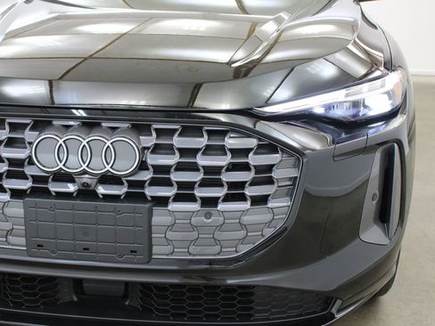 New 2025 Audi Q5 Prestige AWD/4WD image 8