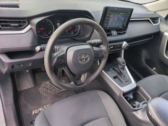 Used 2020 Toyota RAV4 LE w/ Carpet Mat Package FWD image 10