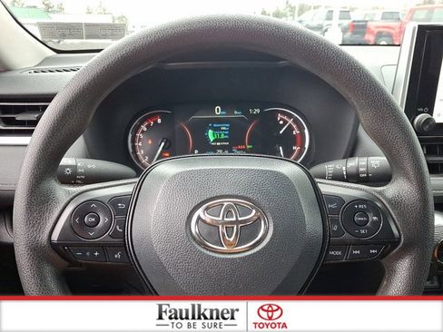 Certified 2025 Toyota RAV4 XLE image 18