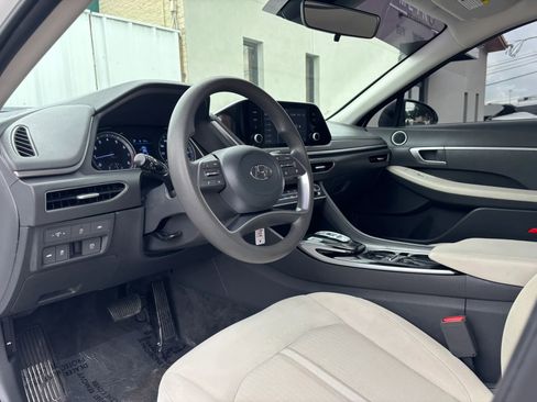 Used 2023 Hyundai Sonata SE FWD image 18