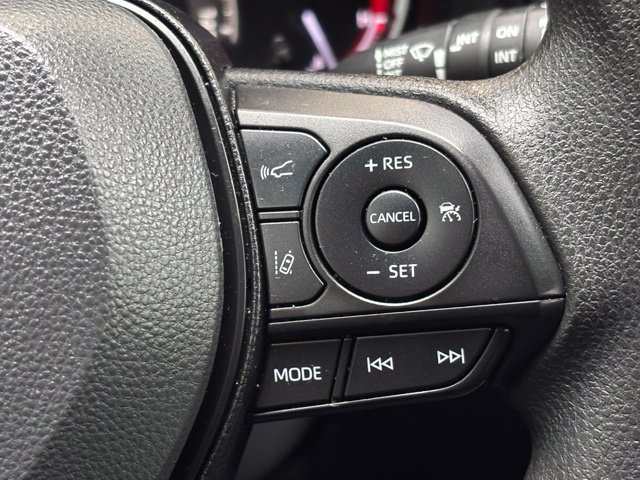 Used 2024 Toyota RAV4 XLE FWD image 18