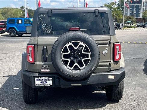 New 2026 Ford Bronco Outer Banks AWD/4WD image 4