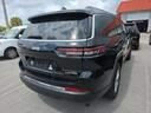 Used 2023 Jeep Grand Cherokee L Limited RWD image 9