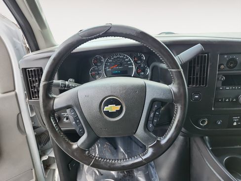 Used 2021 Chevrolet Express 3500 Extended w/ Driver Convenience Package RWD image 12