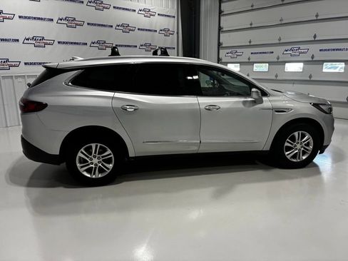 Used 2019 Buick Enclave Essence FWD image 9