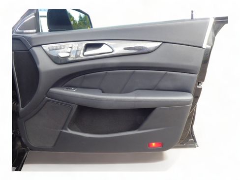 Used 2016 Mercedes-Benz CLS 550 4MATIC image 20