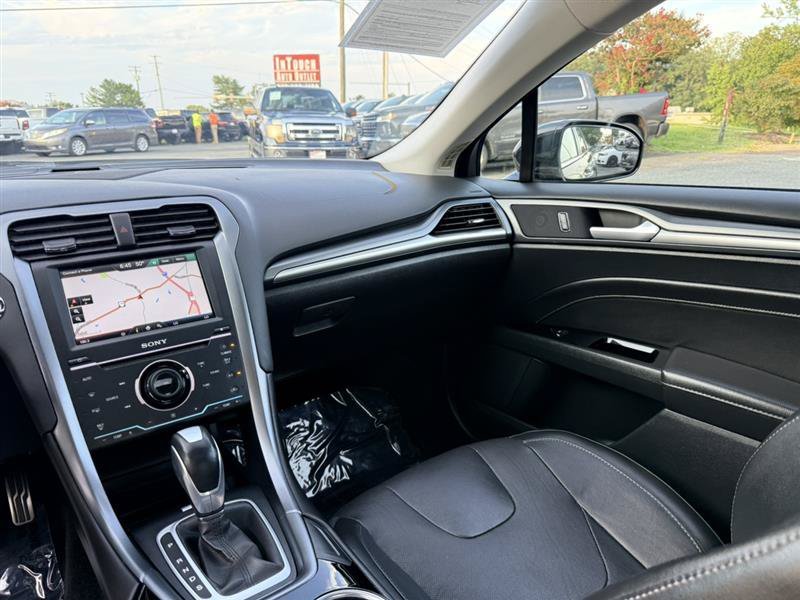 Used 2015 Ford Fusion Titanium AWD/4WD image 26