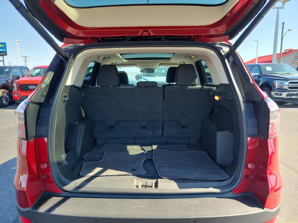 Certified 2017 Ford Escape SE w/ Equipment Group 201A FWD image 10