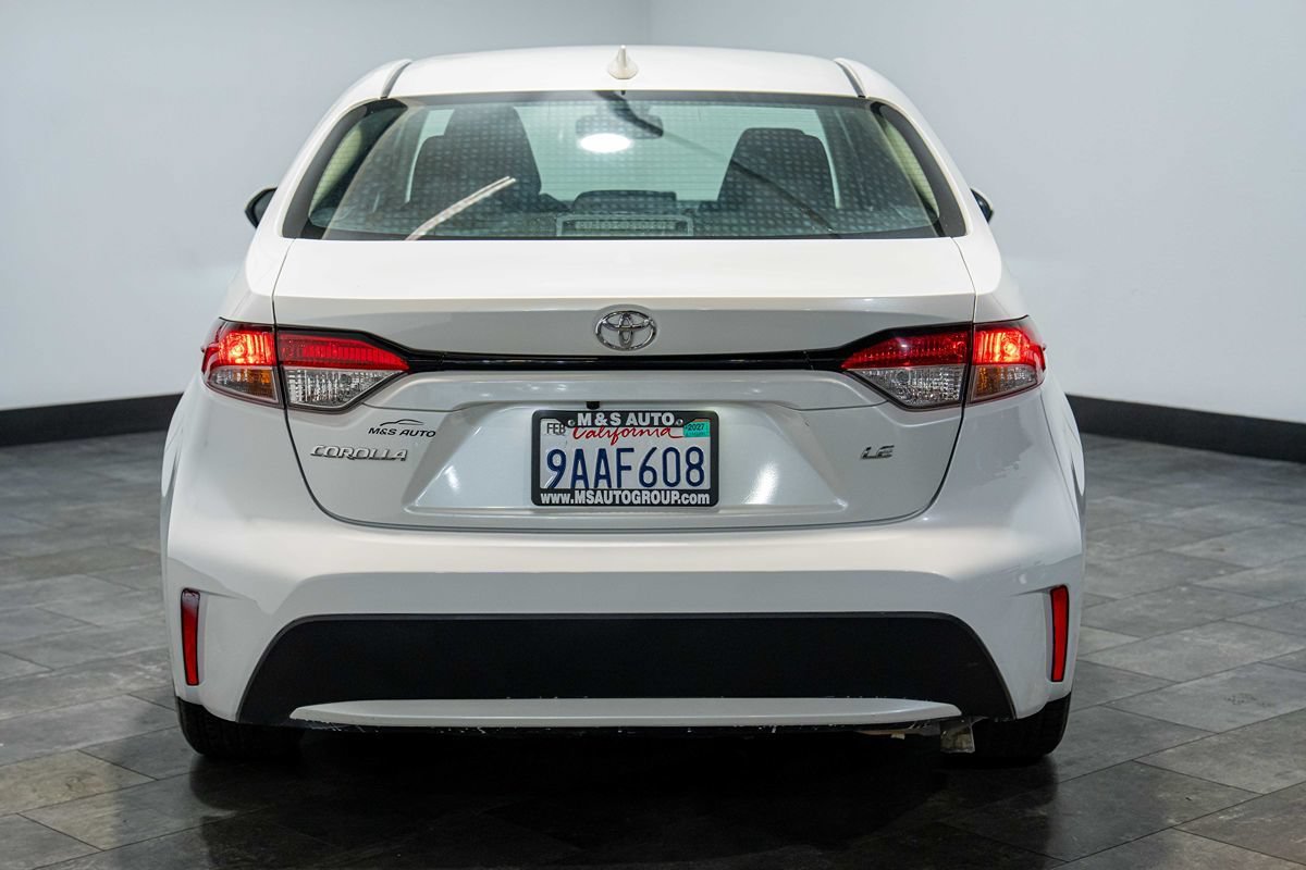 Used 2022 Toyota Corolla LE w/ LE Convenience Package FWD image 3