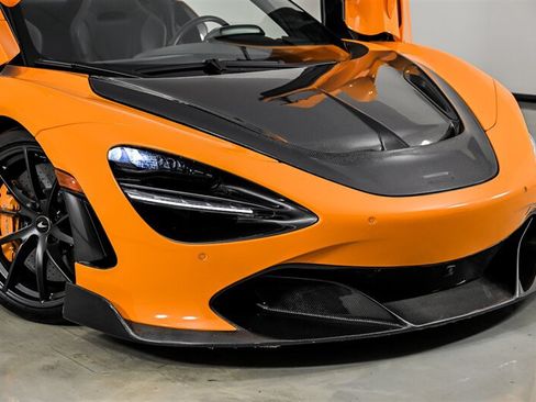 Used 2020 McLaren 720S Luxury RWD image 2
