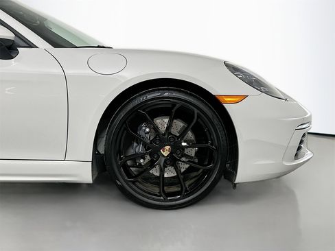 Certified 2024 Porsche 718 Boxster image 14